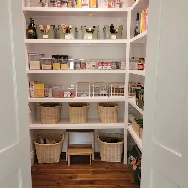 interior trim carpentry